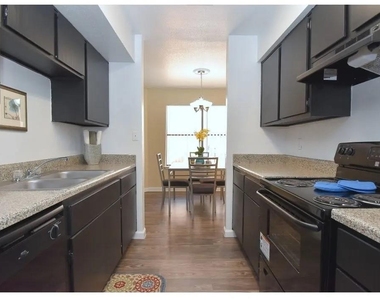 17310 Keith Harrow Boulevard - Photo Thumbnail 7