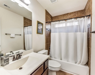 13918 Majestic Spring Lane - Photo Thumbnail 23