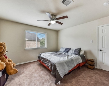 13918 Majestic Spring Lane - Photo Thumbnail 30