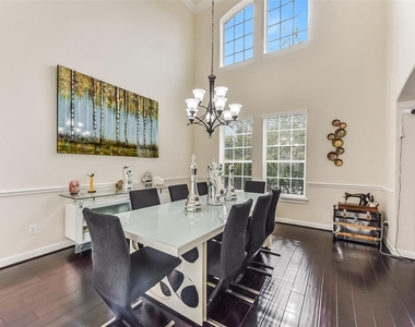 13918 Majestic Spring Lane - Photo Thumbnail 12