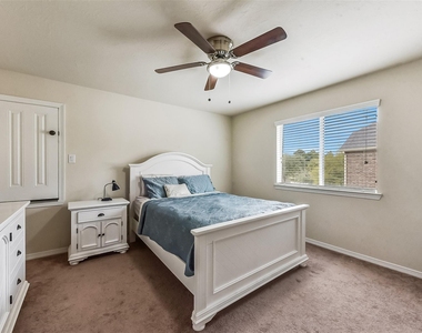 13918 Majestic Spring Lane - Photo Thumbnail 28