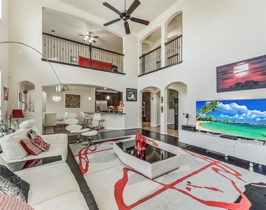 13918 Majestic Spring Lane - Photo Thumbnail 3