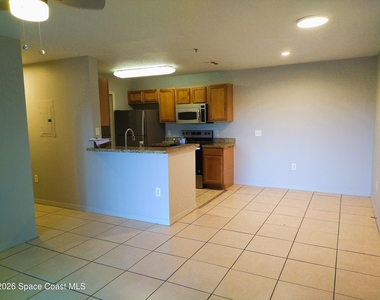 3551 D Avinci Way - Photo Thumbnail 3