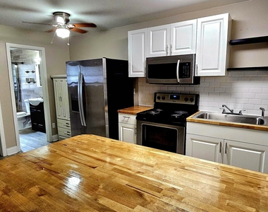 1516 Roger Drive - Photo Thumbnail 6