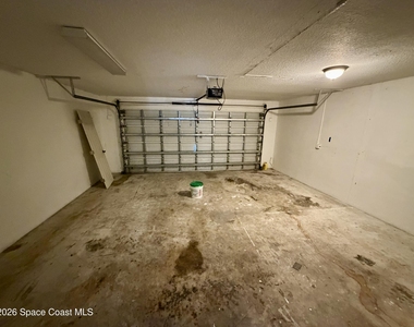 915 Twisting Branch Court - Photo Thumbnail 26