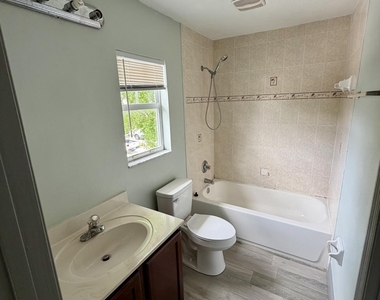 915 Twisting Branch Court - Photo Thumbnail 24