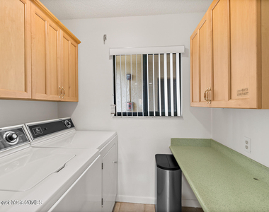 8494 Ridgewood Avenue - Photo Thumbnail 7