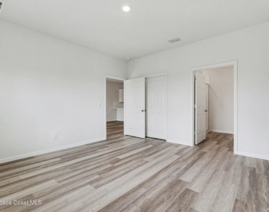 8995 Orchid Reserve Circle - Photo Thumbnail 14