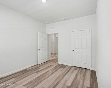 8993 Orchid Reserve Circle - Photo Thumbnail 11