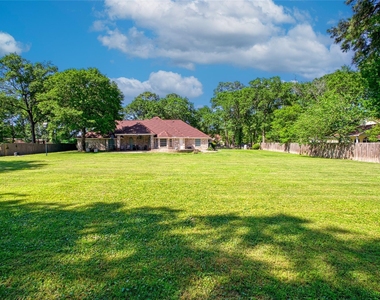 11207 Indian Trails Drive - Photo Thumbnail 20