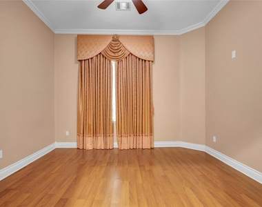 11207 Indian Trails Drive - Photo Thumbnail 10