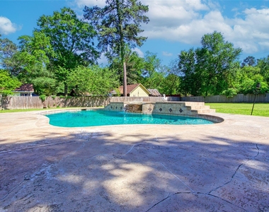 11207 Indian Trails Drive - Photo Thumbnail 23