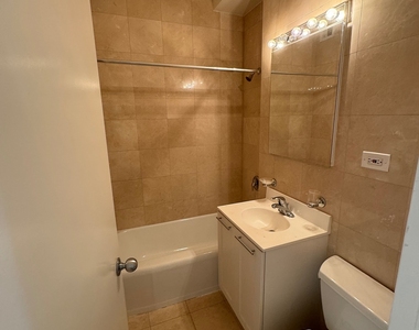 East 55 Street - Photo Thumbnail 9
