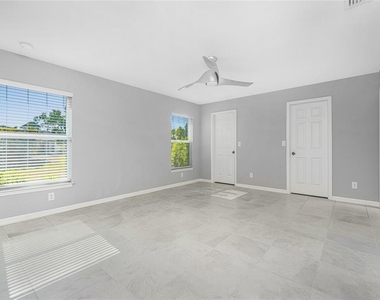 25583 Deep Creek Blvd - Photo Thumbnail 9