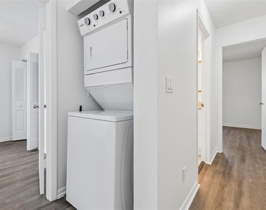 5182 Sunridge Palms Drive - Photo Thumbnail 40