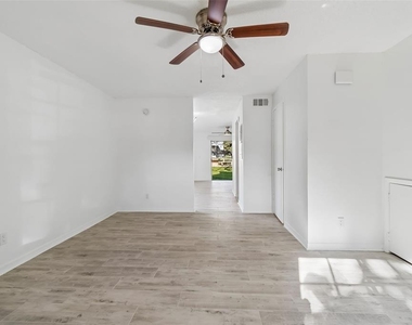 5182 Sunridge Palms Drive - Photo Thumbnail 12