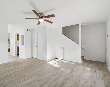 5182 Sunridge Palms Drive - Photo Thumbnail 14