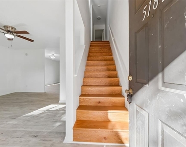 5182 Sunridge Palms Drive - Photo Thumbnail 9