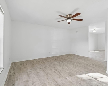 5182 Sunridge Palms Drive - Photo Thumbnail 11