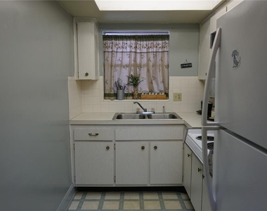 1000 49th Street N - Photo Thumbnail 5