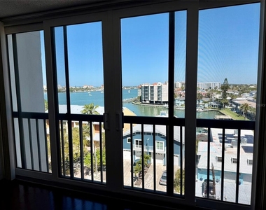 255 Dolphin Point - Photo Thumbnail 5