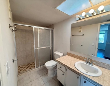255 Dolphin Point - Photo Thumbnail 12