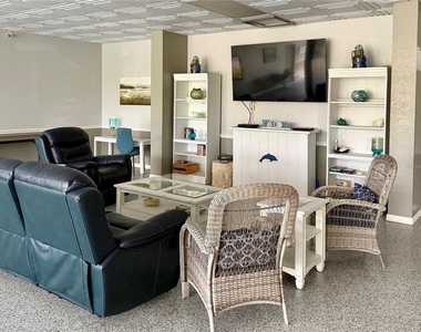 255 Dolphin Point - Photo Thumbnail 25