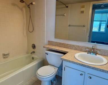 255 Dolphin Point - Photo Thumbnail 16