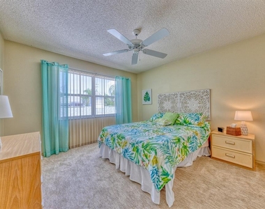 5634 Sheffield Greene Circle - Photo Thumbnail 12
