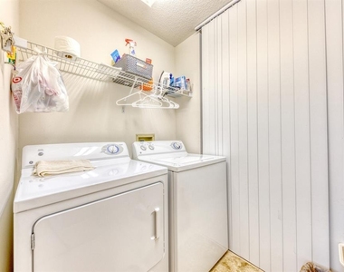 5634 Sheffield Greene Circle - Photo Thumbnail 13