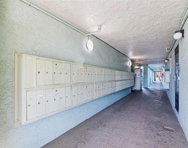 801 83rd Avenue N - Photo Thumbnail 21