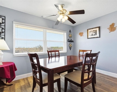 801 83rd Avenue N - Photo Thumbnail 18