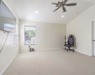 15735 Cedar Elm Terrace - Photo Thumbnail 16