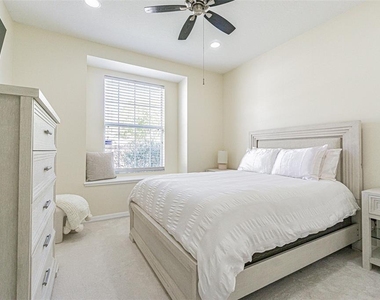 15735 Cedar Elm Terrace - Photo Thumbnail 9