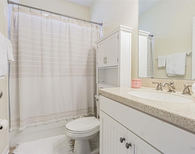 15735 Cedar Elm Terrace - Photo Thumbnail 11