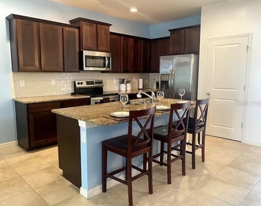 8618 Palmer Park Circle - Photo Thumbnail 1