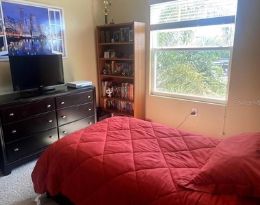 8618 Palmer Park Circle - Photo Thumbnail 3