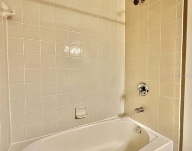 10222 River Palencia Court - Photo Thumbnail 5