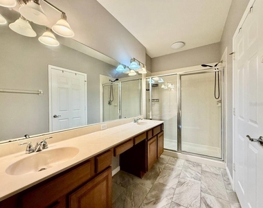 10222 River Palencia Court - Photo Thumbnail 20