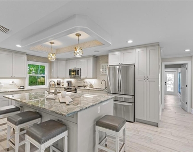 135 93rd Avenue - Photo Thumbnail 12