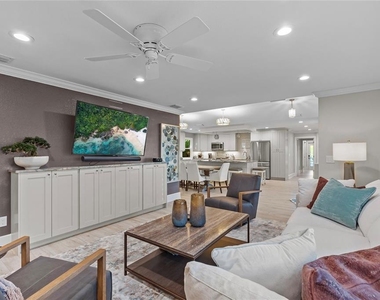 135 93rd Avenue - Photo Thumbnail 8