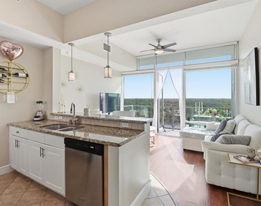 101 S Eola Drive - Photo Thumbnail 13