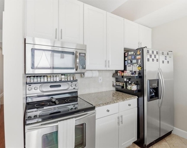 101 S Eola Drive - Photo Thumbnail 11