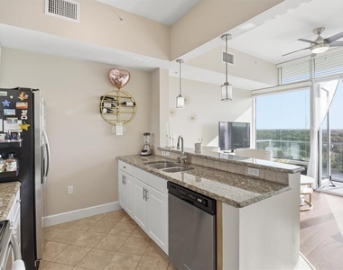 101 S Eola Drive - Photo Thumbnail 12