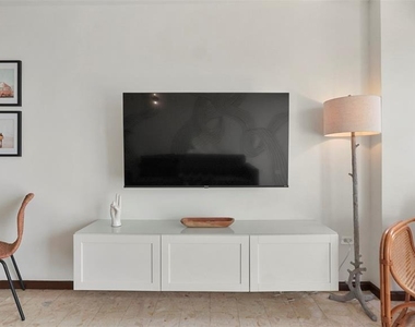 4837 Isla Verde Ave - Photo Thumbnail 4