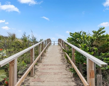 4837 Isla Verde Ave - Photo Thumbnail 19
