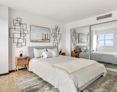 4837 Isla Verde Ave - Photo Thumbnail 12