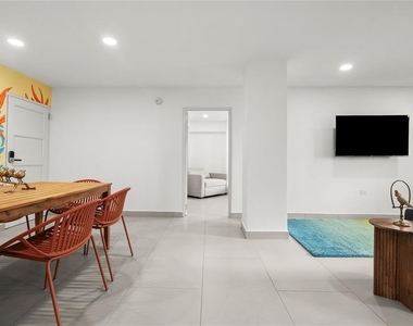 609 Condado - Photo Thumbnail 8