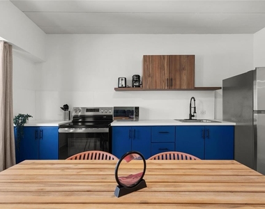 609 Condado - Photo Thumbnail 4