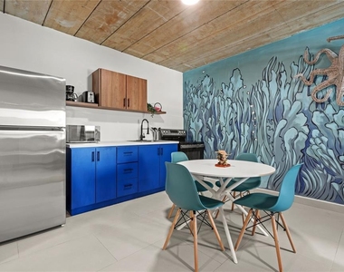 609 Condado - Photo Thumbnail 3